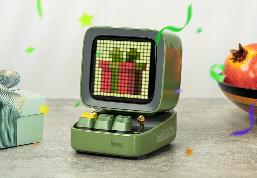 Amazon.com: Divoom Ditoo Pro Retro Pixel Art Game Bluetooth
